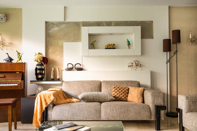 Gray Couch With Throw Pillows Gray Couch With Throw Pillows